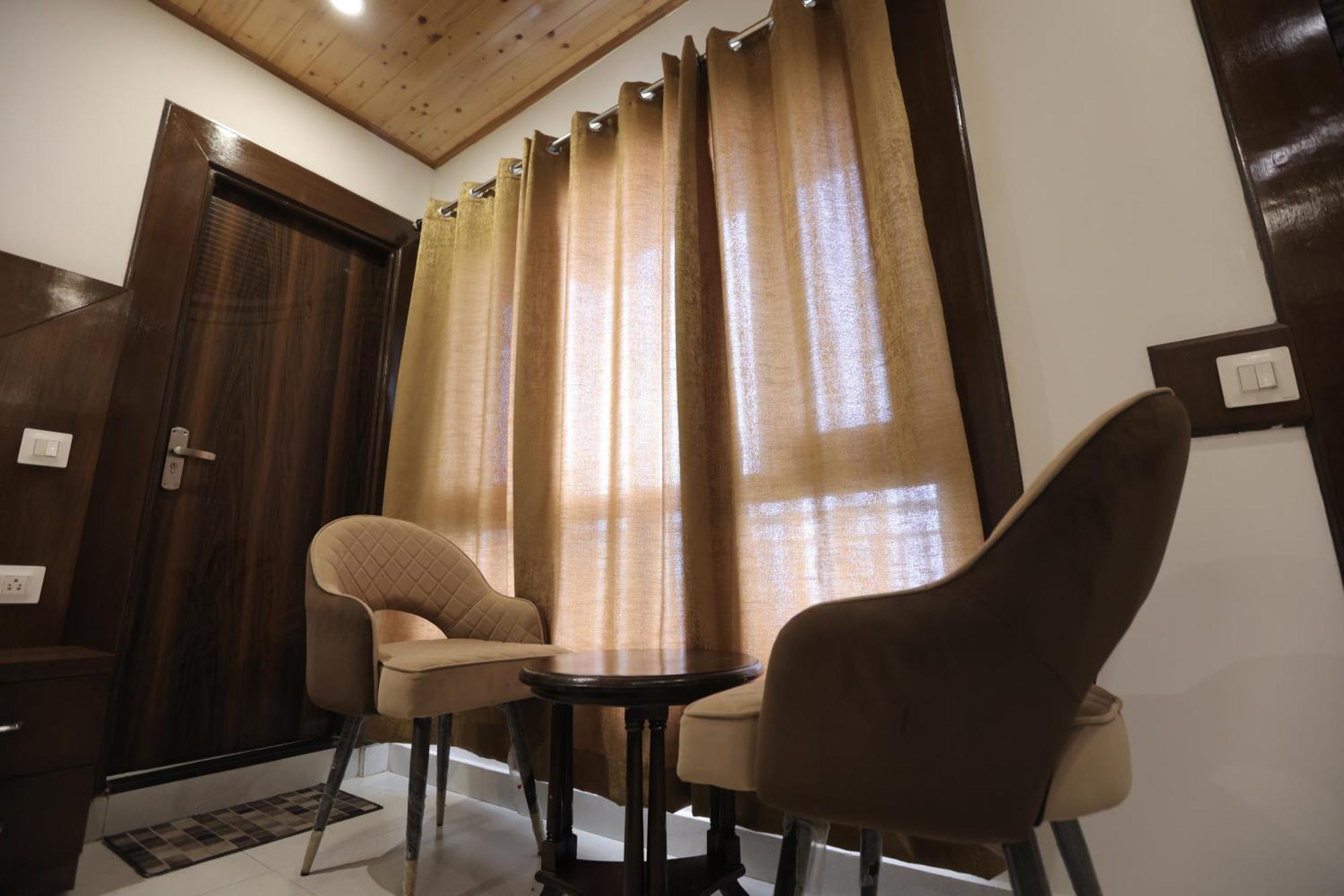 Studioz Paradise Hills Mussoorie Luaran gambar